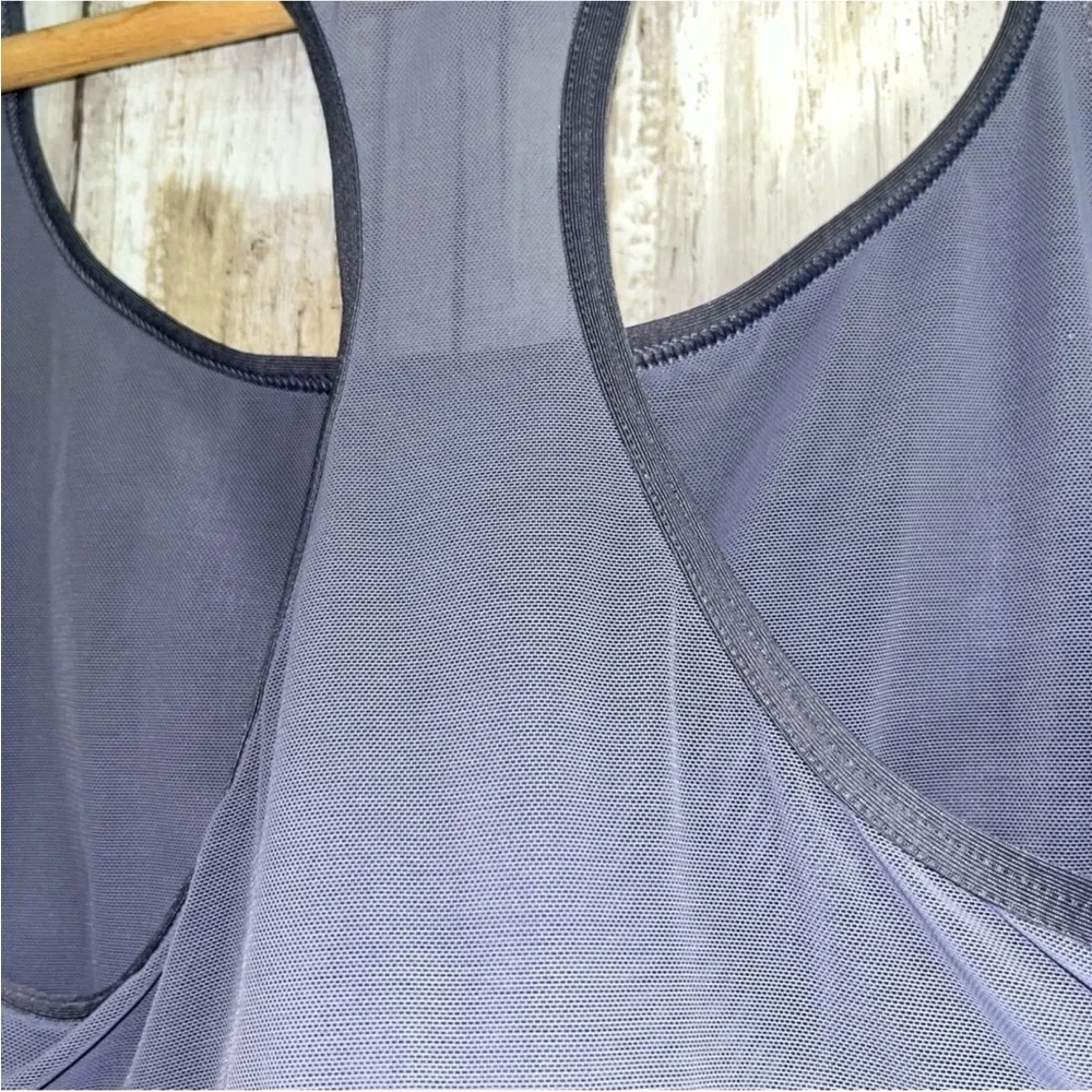 Victoria Sport Graphic Sports Bra - Picture 4 of 5